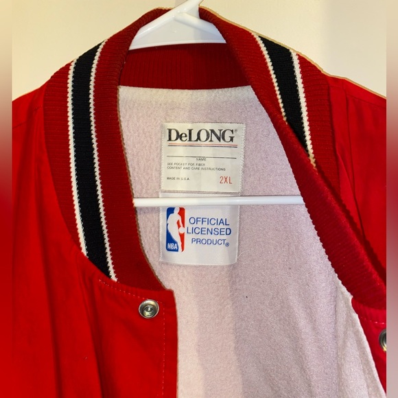 VINTAGE NBA Chicago Bulls Varsity Jacket - Picture 3 of 3